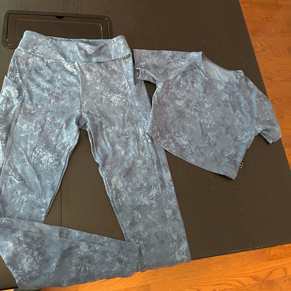 Licifit Hera SET Size medium shirt & Large leggings